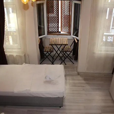 Apartahotel Taksim Bricktown 3*